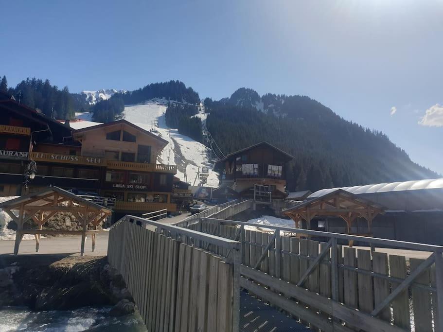 Appartement Pour 4 Personnes Au Pied Des Pistes Châtel Екстериор снимка